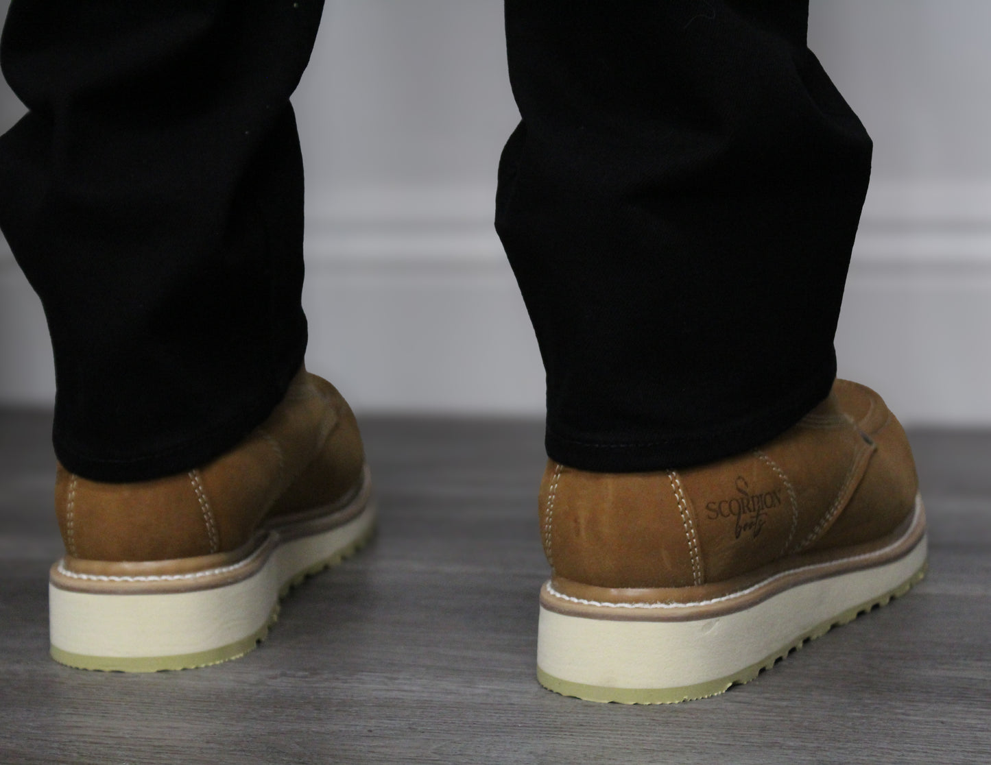 "El Leon" Yellow Work Boots