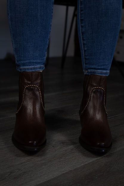 "La Jefa" High Top Light Brown Boots