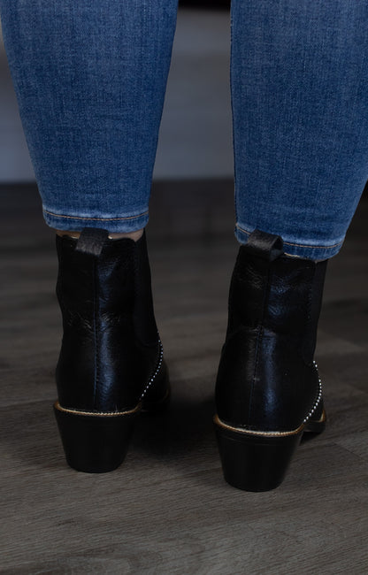 "La Campeona" High Top Black Boots