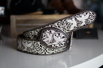 "Aves del Paraíso" Embossed Leather Belt